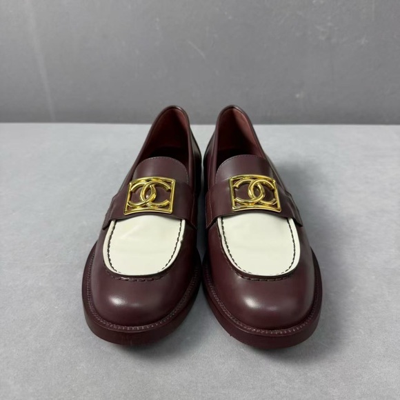 Authentic Chanel Burgundy Loafers with Gold Accent - Picture 2 of 6